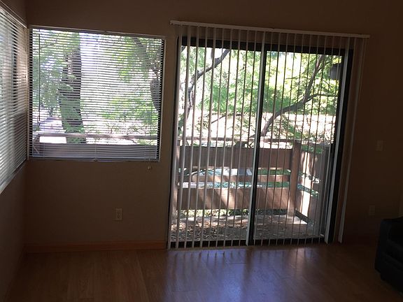 4th image of 22892 Hilton Head Dr Unit 274