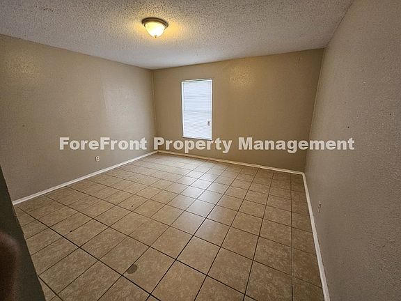 4th image of 105 Smith Ln #G