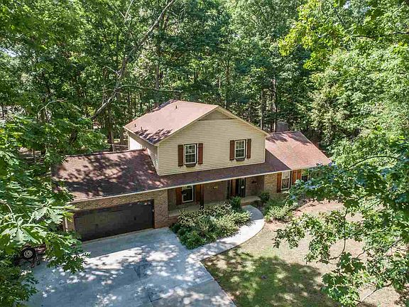 5th image of 106 Blackgum Ct
