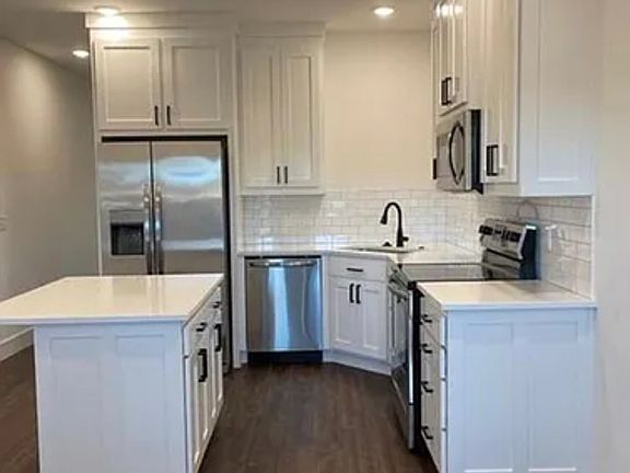 2nd image of 503 S 7th St #103