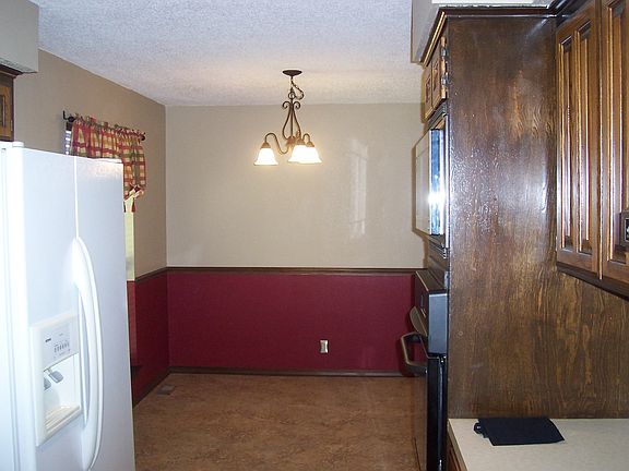 Eating Space in Kitchen