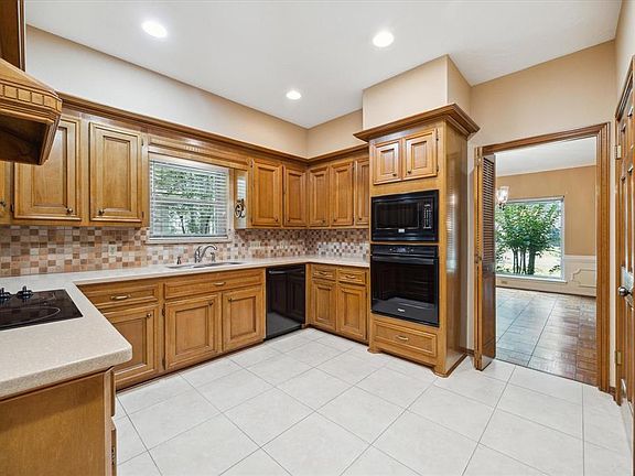 3rd image of 5318 Sandy Grove Drive