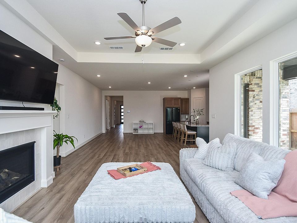 1st image of 31915 Sky Ridge Ln