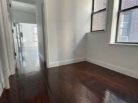 5th image of 217 E 4th St #51E