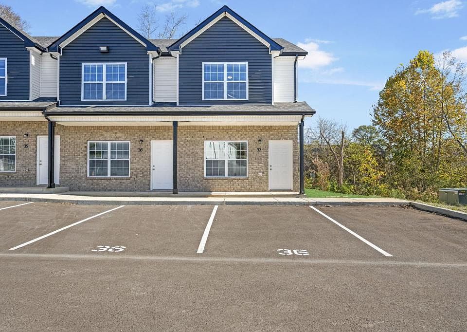 1st image of 16 Bluff Dr