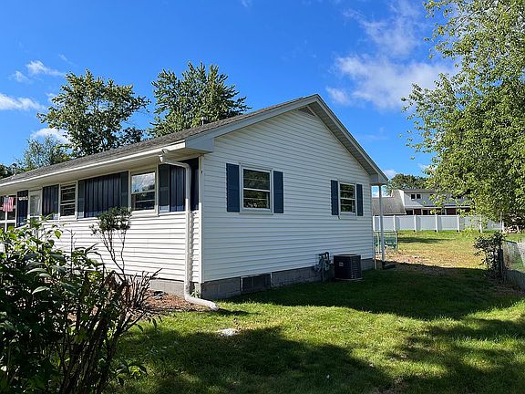 5th image of 48 W Colleen Dr