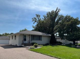 1040 Lynde Dr NE, Fridley, MN 55432