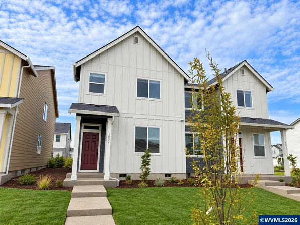 1057 Cardinal St, Woodburn, OR 97071