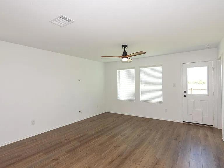 548 Rancho Del Cielo Loop — Photo 14