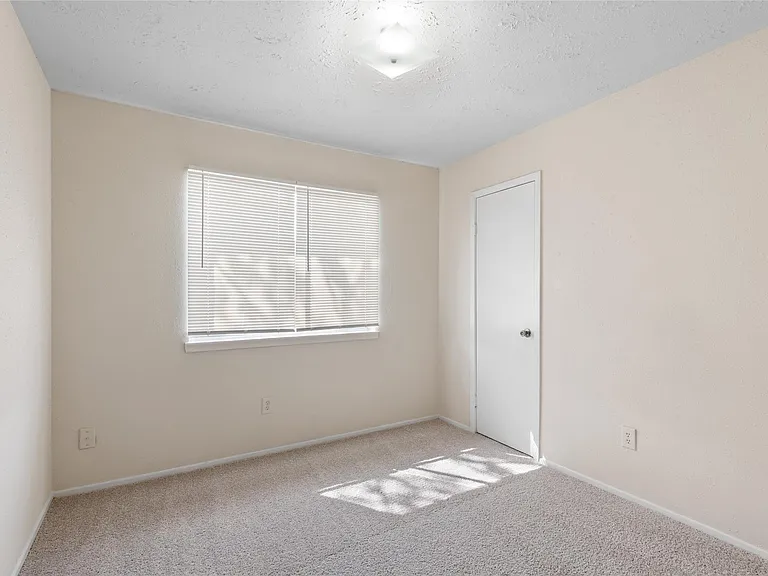 20035 Dawn Mist Dr — Photo 11
