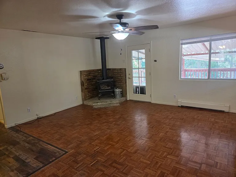 21511 American River Dr — Photo 8