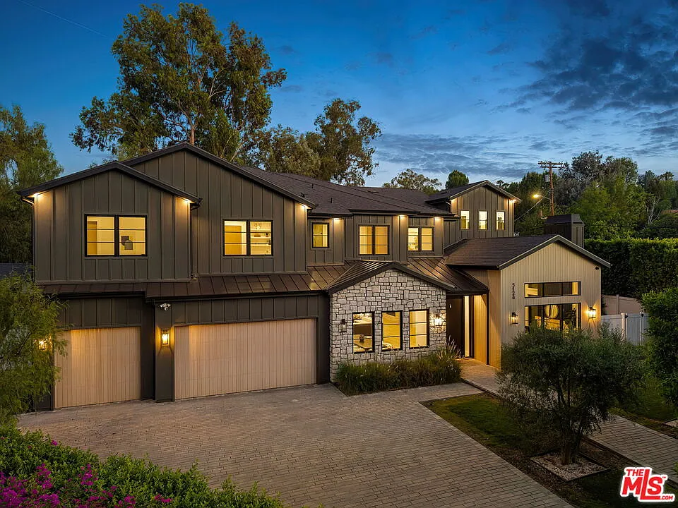 5124 Calvin Ave