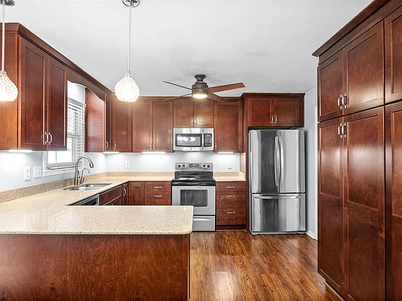 2nd image of 303 Northridge Dr