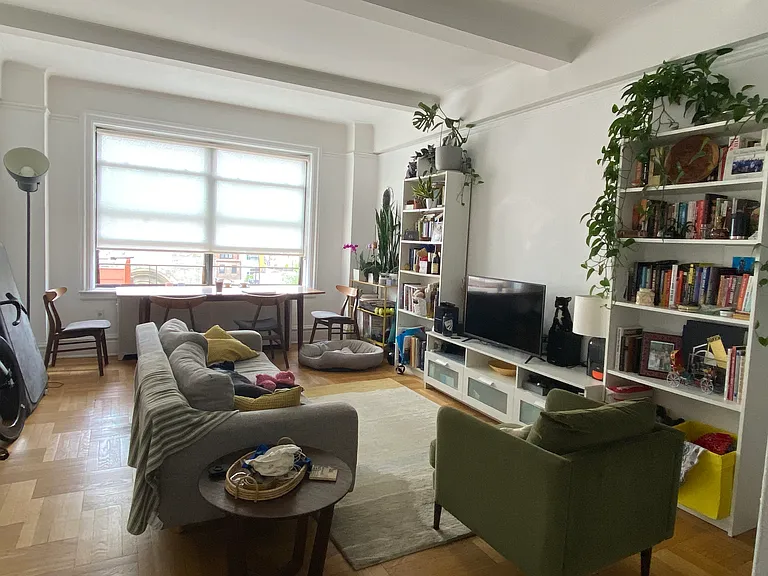 110 W 96th St #8C — Photo 1