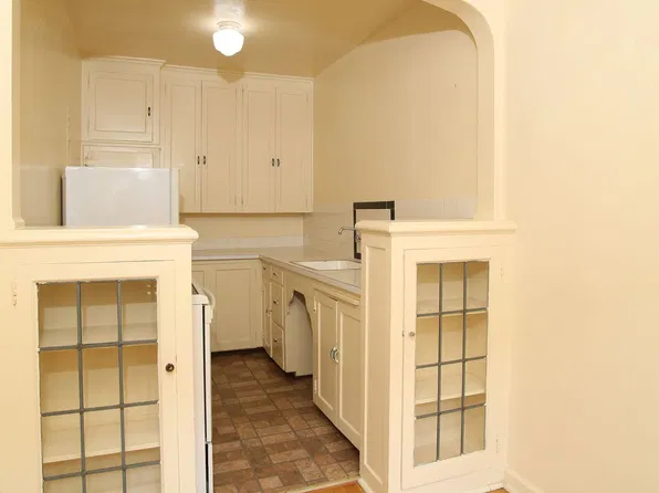 The Lola Apartments, 326 W Mercer St APT 207, Seattle, WA 98119