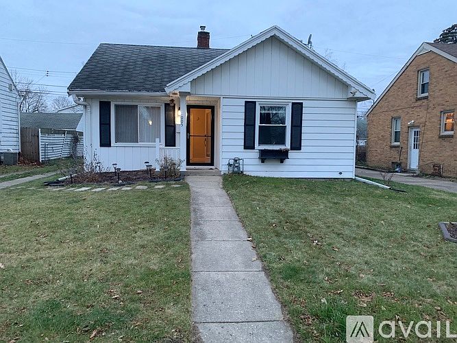 1st image of 1005 N Verlinden Ave