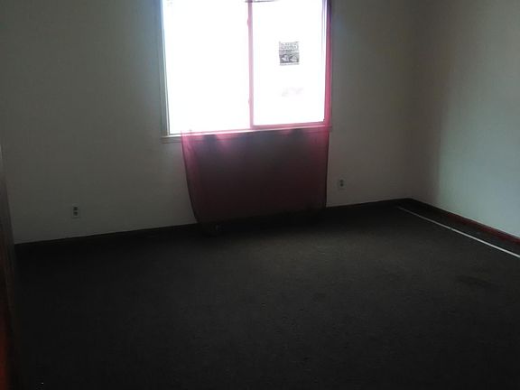 5th image of 16 Lebanon St Lowr #
