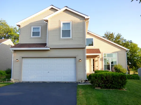 432 Thunder Rdg, Lake In The Hills, IL 60156