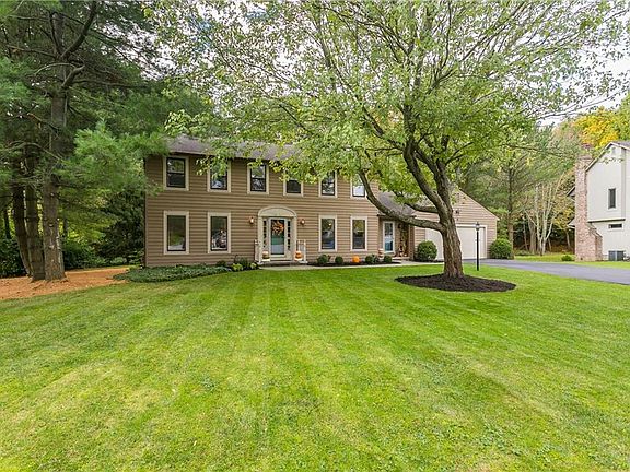 2nd image of 18 Winchester Dr