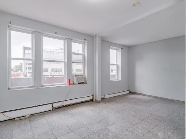 2982 John F Kennedy Boulevard image 5 of 12