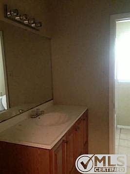 4th image of 3521 W Pentagon Pkwy