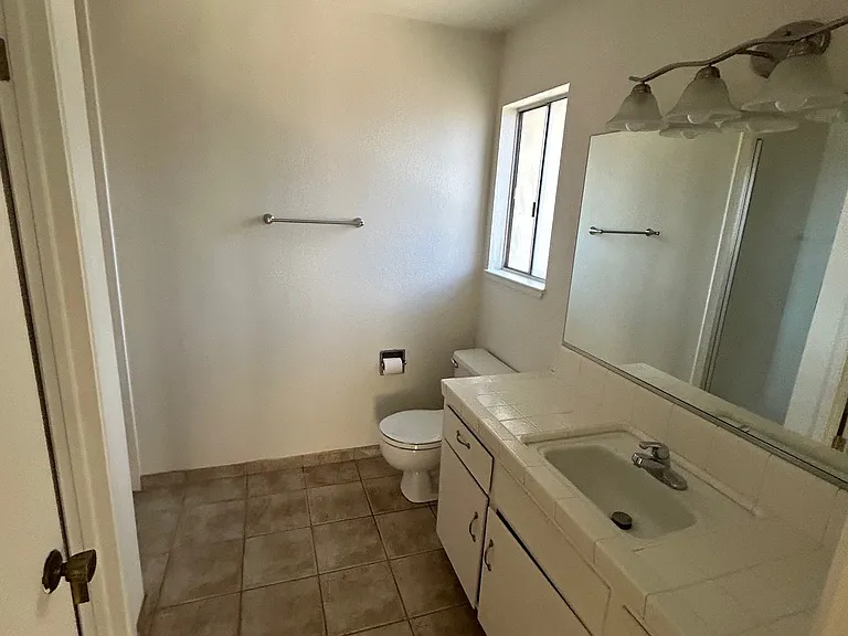 3905 Jane Way — Photo 4