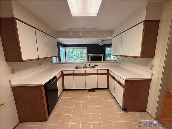4th image of 10739 High Mountain Ct