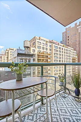 Sold by Corcoran | media 6