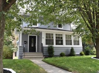 10 S Farview Ave, Paramus, NJ 07652