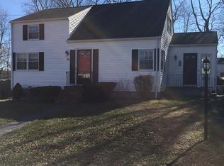 30 Donald Ter, Lowell, MA 01852
