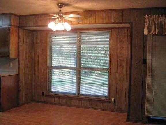 4th image of 525 Brower Ln