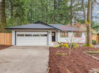 19020 Pilkington Rd, Lake Oswego, OR 97035