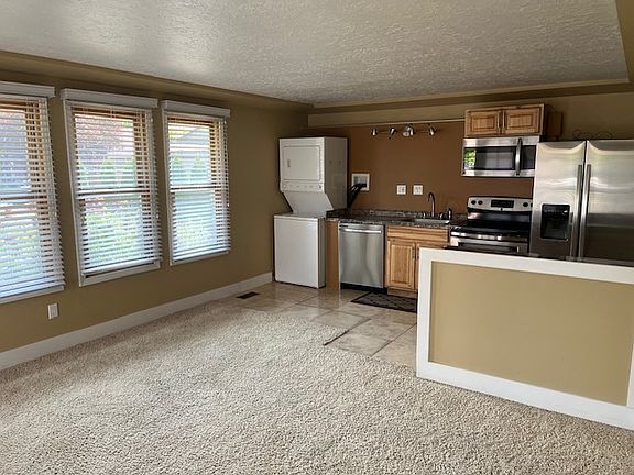 Kitchenet Washer dryer and kitchen island