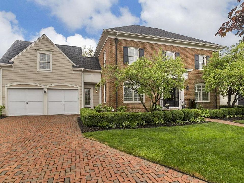 1st image of 28 Pickett Pl