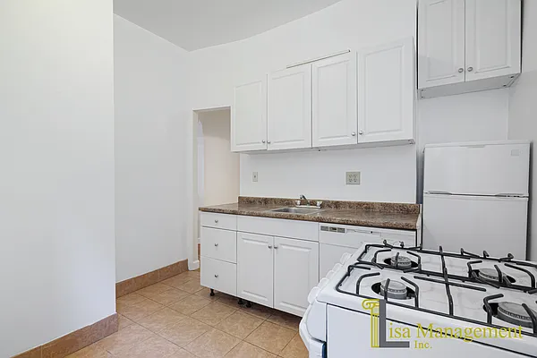 Rented by Lisa Management Inc | media 17