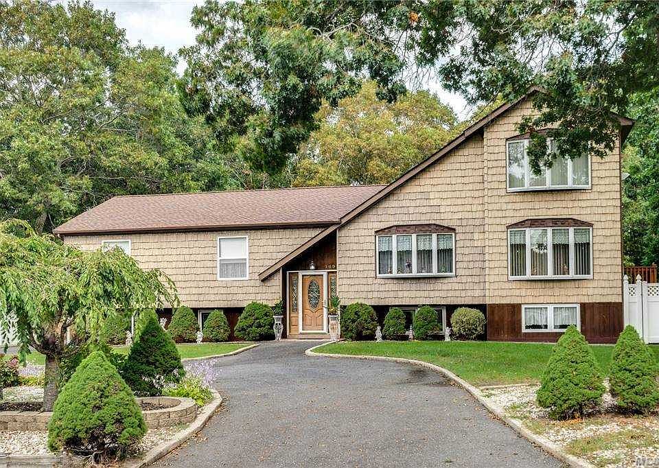 169 Robinson Ave, Medford, NY 11763 Zillow