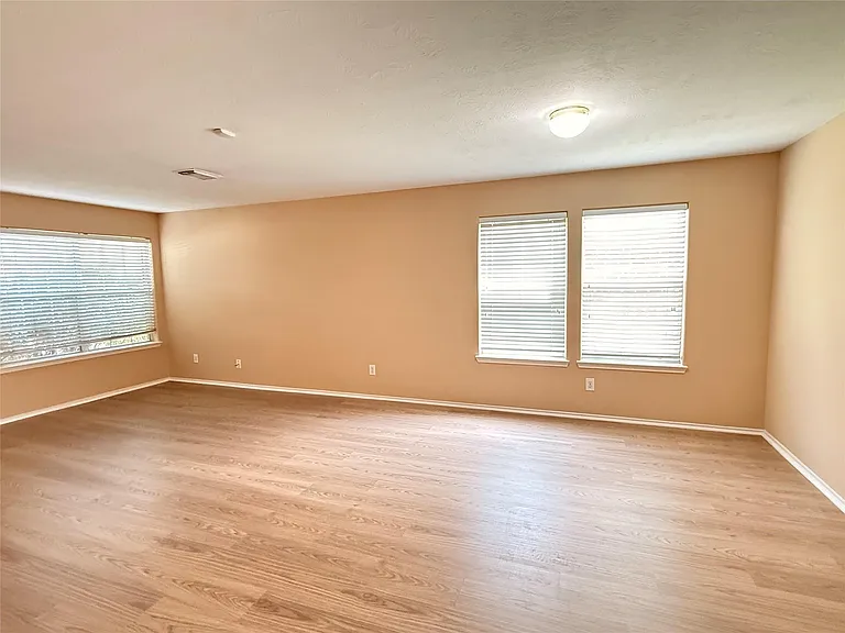 2623 Marble Manor Ln — Photo 4