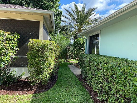 5th image of 204 Garden Grove Pkwy