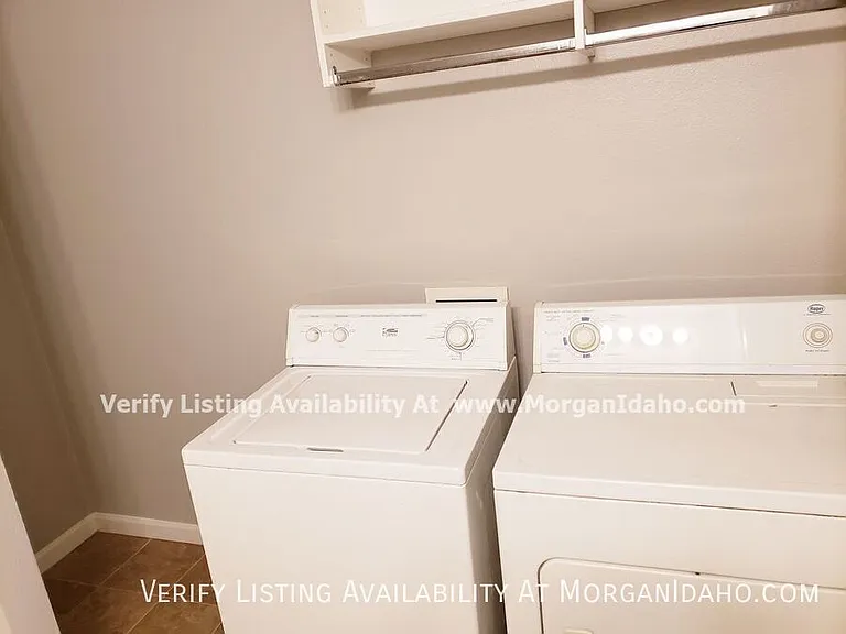 10096 W Garverdale Ln #202 — Photo 10
