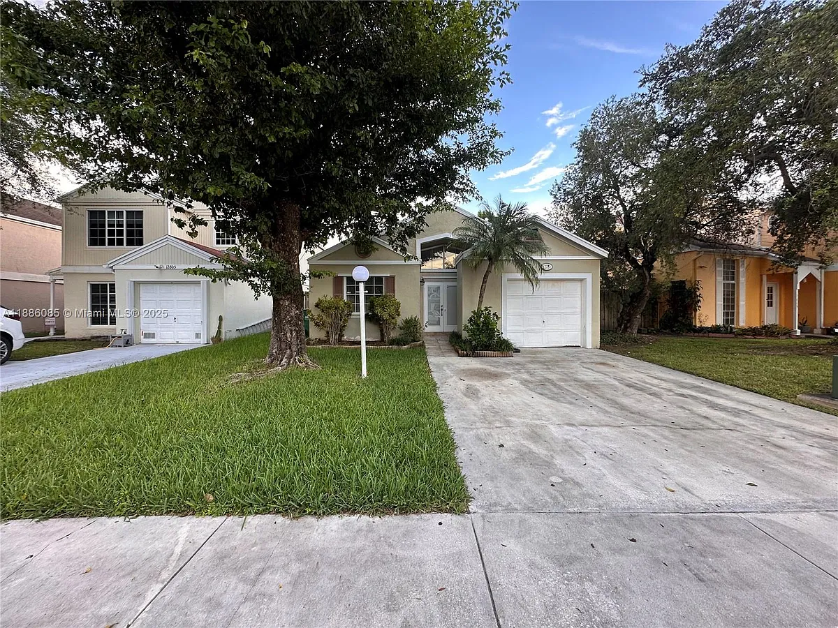Photo 1 of 19 - 12781 SW 146th Ln - Miami, FL Primary Photo - 12781 SW 146th Ln