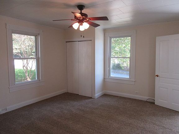 5th image of 34 Stokesland Ave
