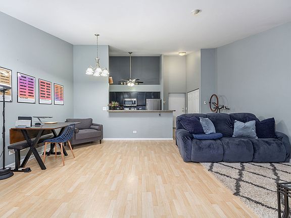 5th image of 788 N Gary Ave Unit 204