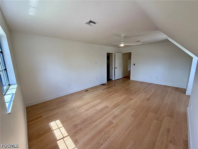 18422 Huckleberry Rd — Photo 21