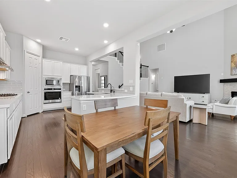 4018 Martin Ridge Dr — Photo 10