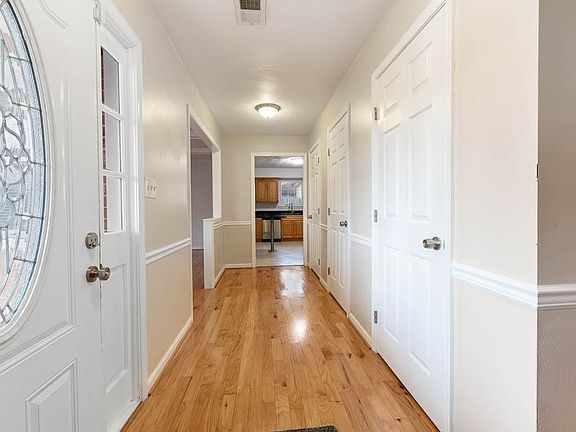 5th image of 3708 Summer Pl