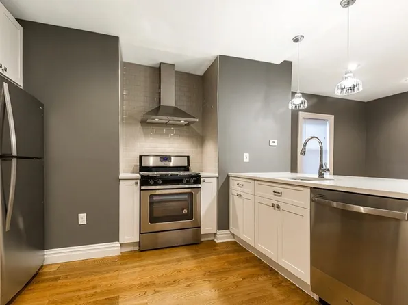 194 Hopkins Avenue image 2 of 21