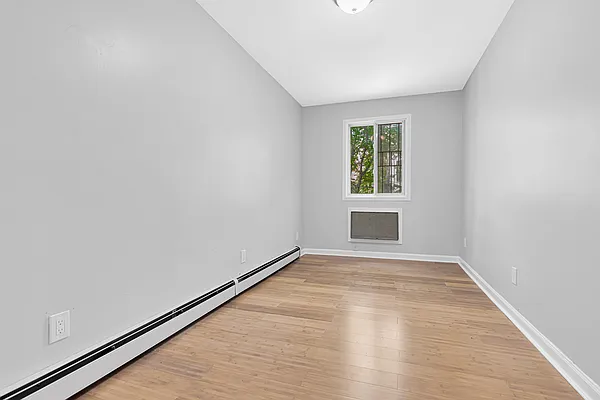 Rented by Corcoran | media 11