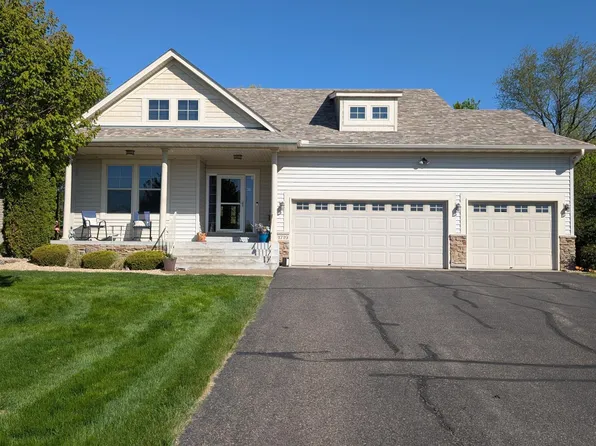 1719 140th Ave NE, Ham Lake, MN 55304