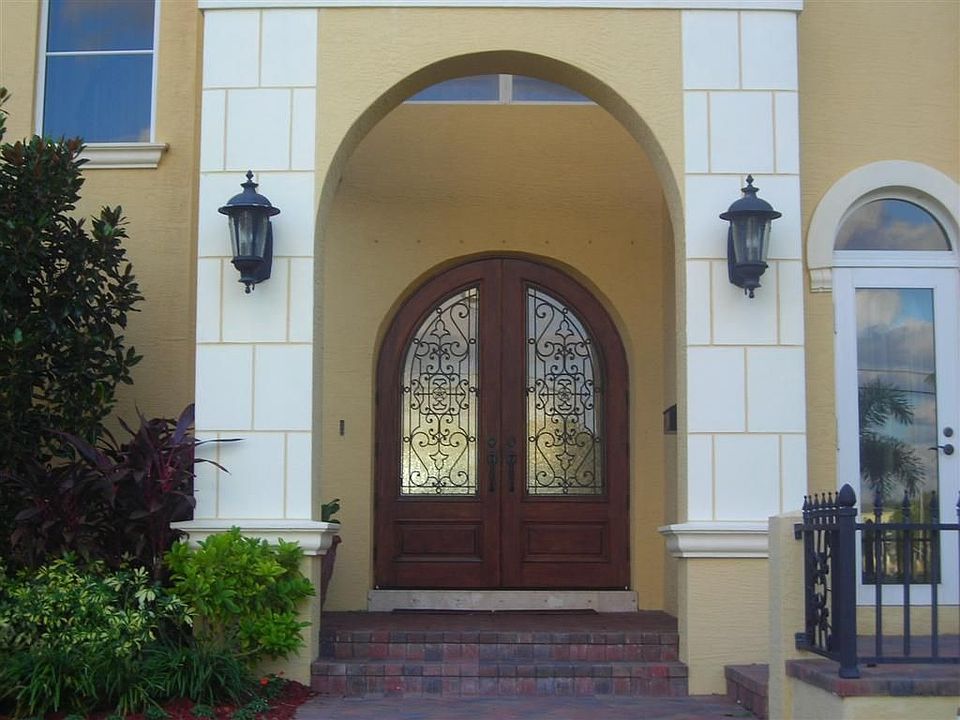 1st image of 729 Waterway Dr