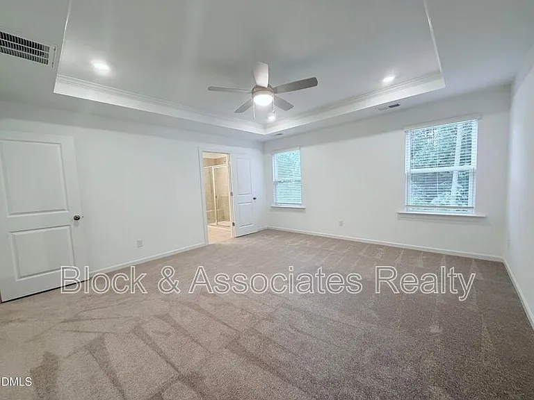 611 Contento Ct — Photo 13